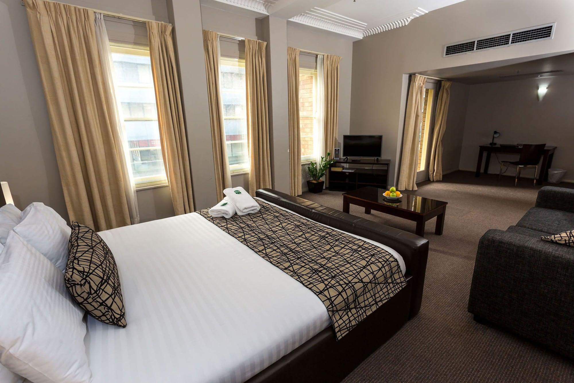Clarendon Hotel Newcastle Buitenkant foto