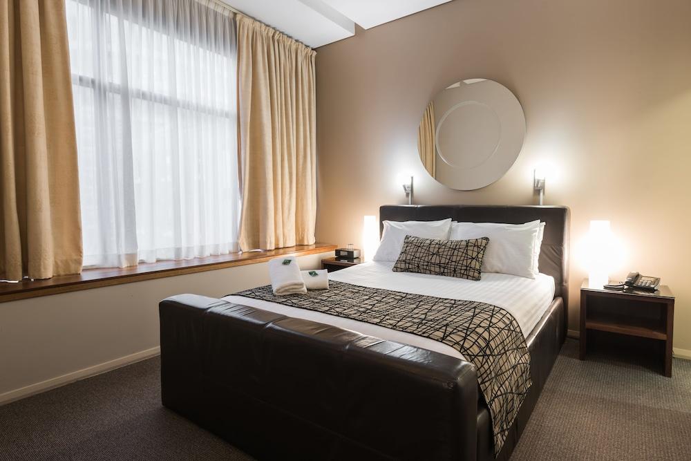 Clarendon Hotel Newcastle Buitenkant foto
