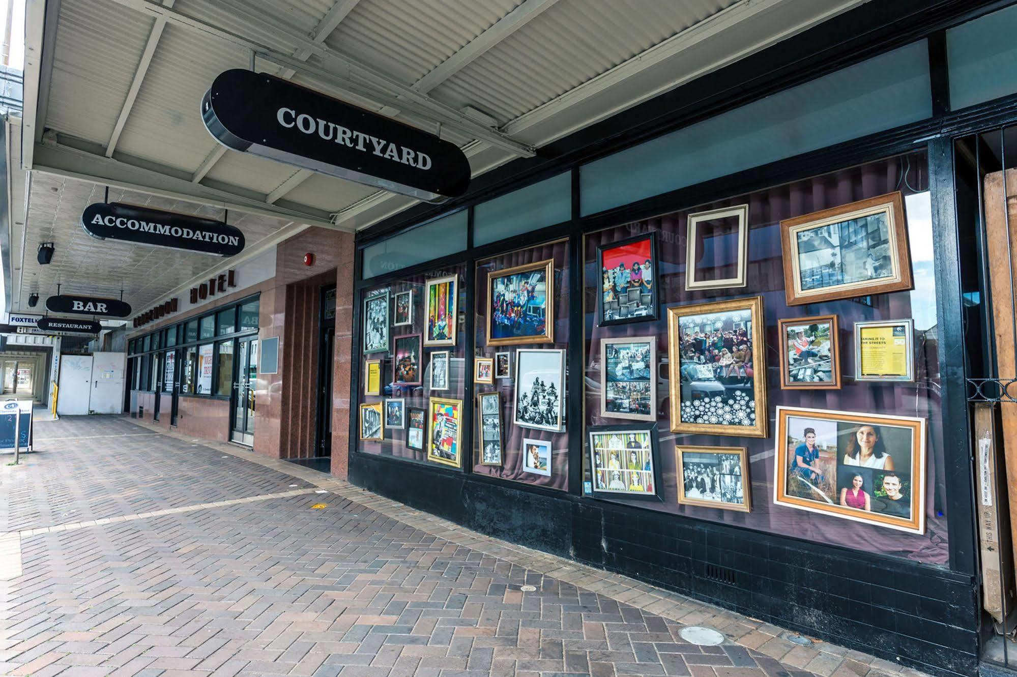 Clarendon Hotel Newcastle Buitenkant foto